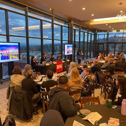 A full room of members at a Portland Business Advantage weekly meeting